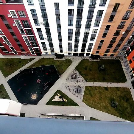 Новобудова Сам Центр Жк "Семицвіт" Lejlighed Lviv Eksteriør billede